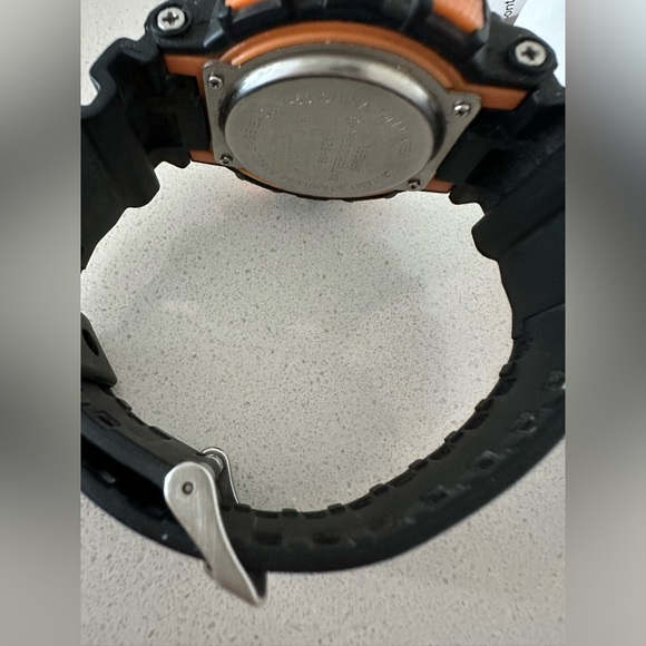 Kodiak men’s watch orange and black digital - Picture 8 of 13